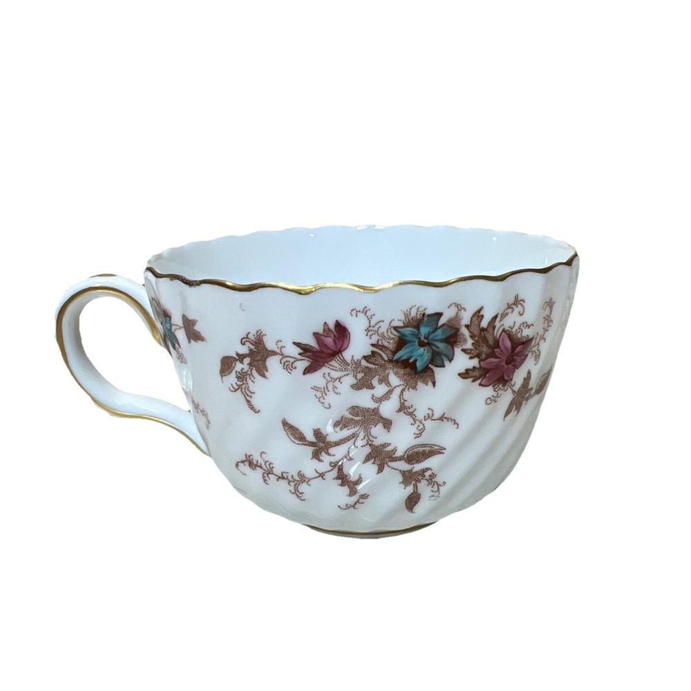 Minton Ancestral Tea Cup Gold Rim‎ Scalloped Bone China England Wreath Stamp